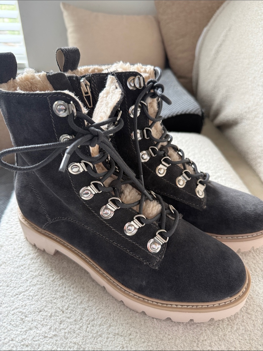 NWT Black Suede Lace-Up Fur-Lined Women’s Boots